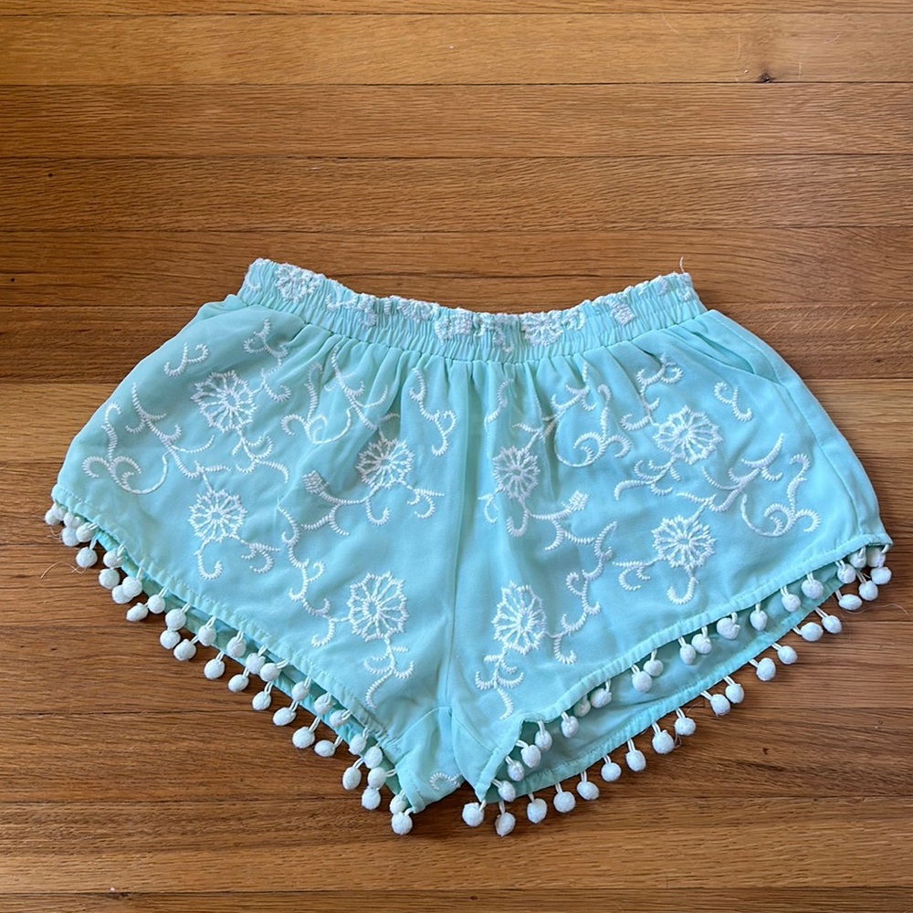 LF shorts size Small